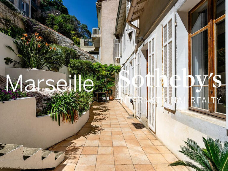 Appartement Marseille 6e - 3 chambres - 138m²