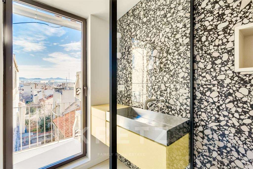 Apartment Marseille 6e
