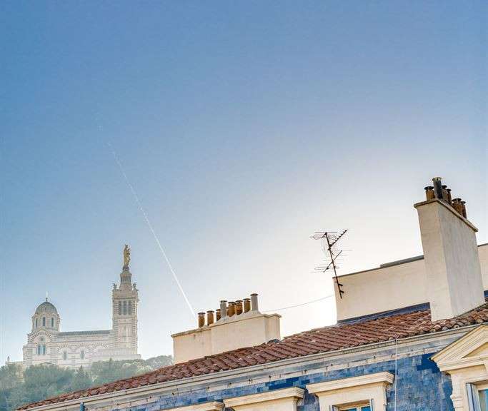 Appartement Marseille 6e - 2 chambres - 90m²