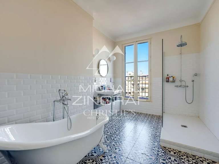 Appartement Marseille 6e - 218m²