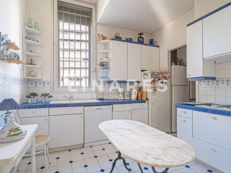 Appartement Marseille 6e - 4 chambres - 204m²