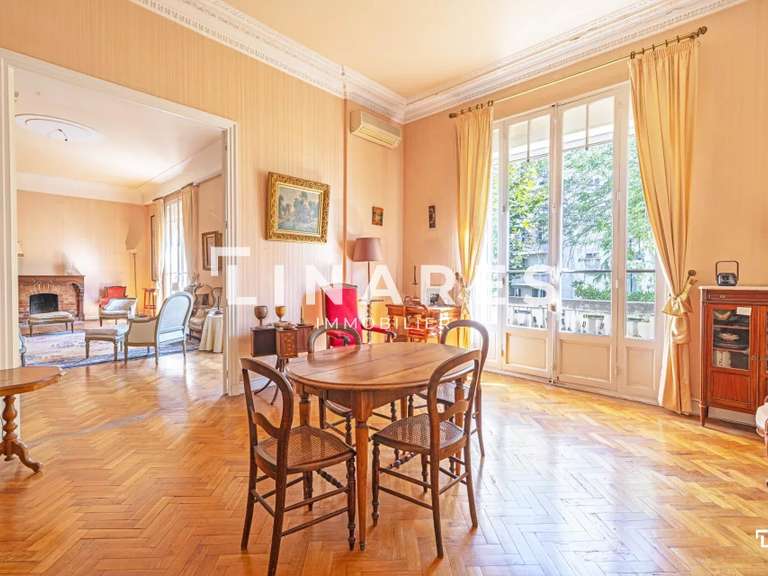 Appartement Marseille 6e - 4 chambres - 204m²