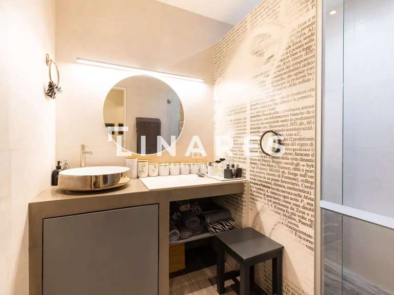 Appartement Marseille 6e - 3 chambres - 211m²