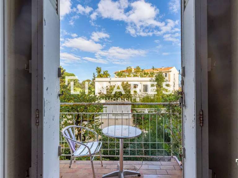 Appartement Marseille 6e - 4 chambres - 211m²