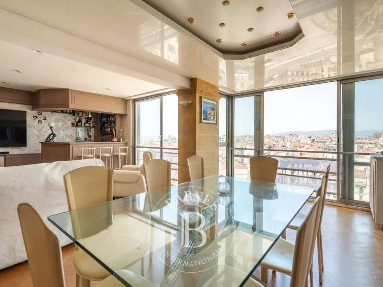 Appartement Marseille 6e - 4 chambres - 155m²
