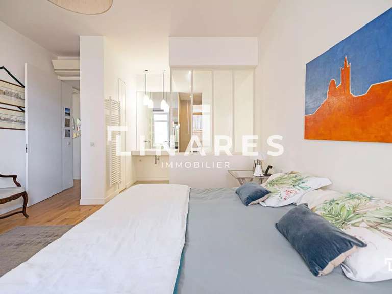 Appartement Marseille 6e - 2 chambres - 95m²