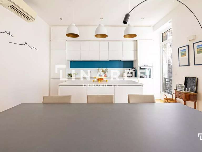 Appartement Marseille 6e - 2 chambres - 95m²