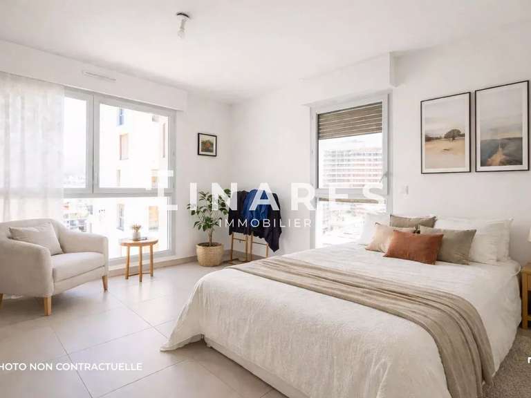 Appartement Marseille 6e - 2 chambres - 84m²