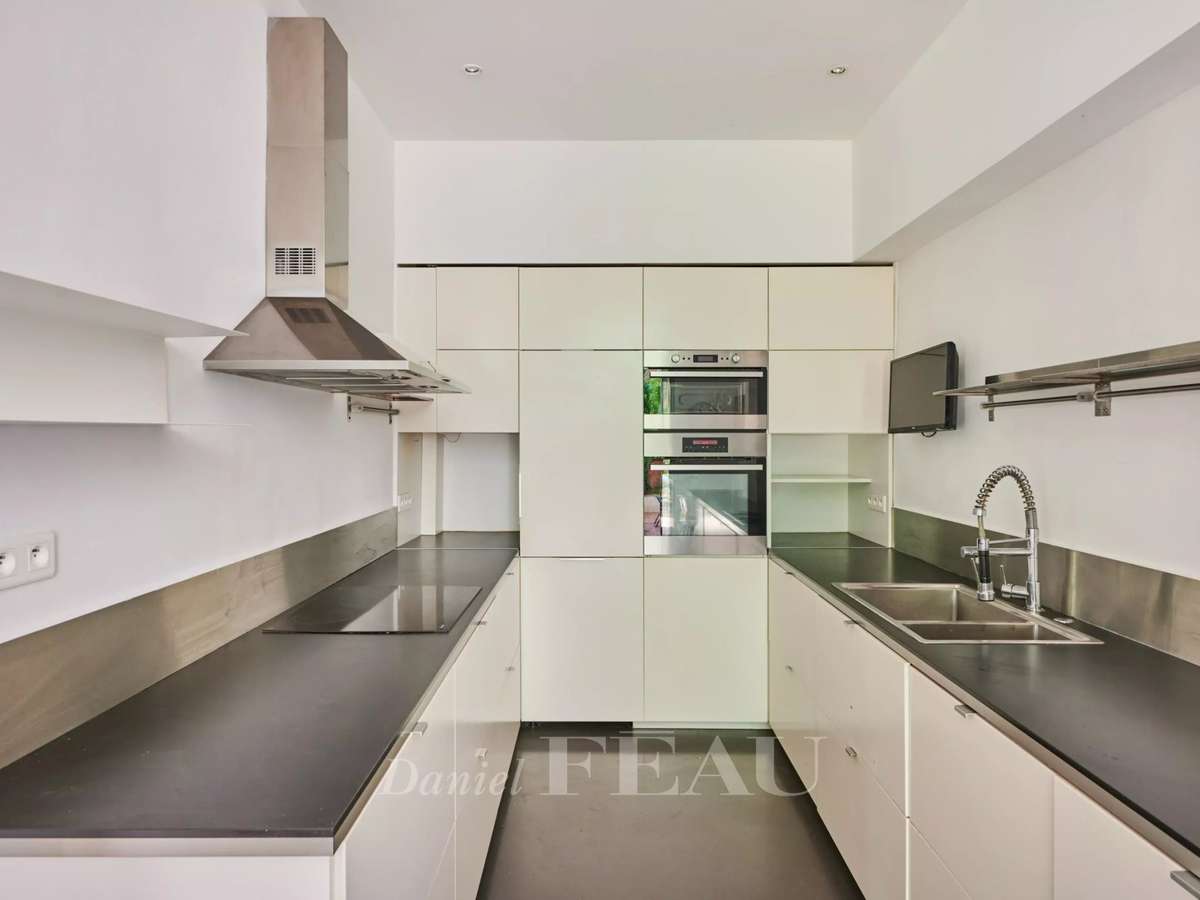 Apartment Marseille 6e