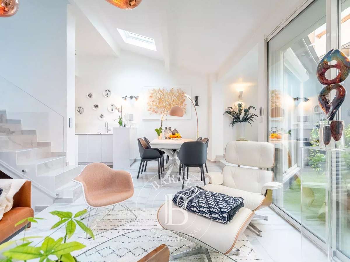 Apartment Marseille 6e
