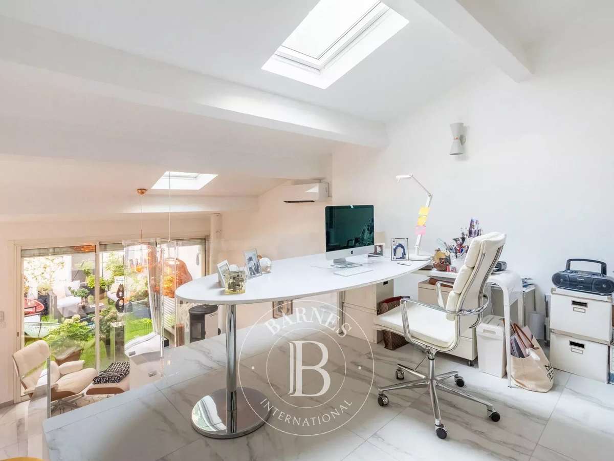 Apartment Marseille 6e