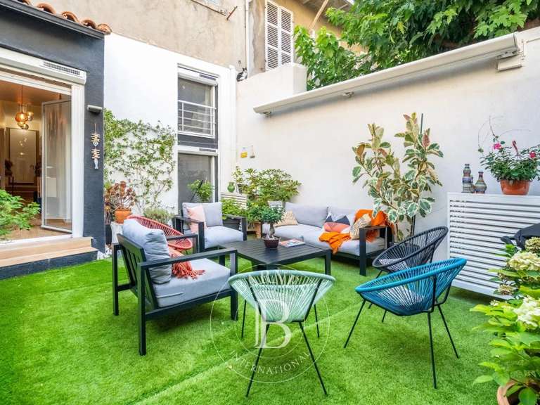 Appartement Marseille 6e - 3 chambres - 137m²