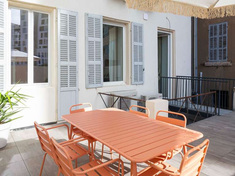 Appartement Marseille 6e - 4 chambres - 77m²