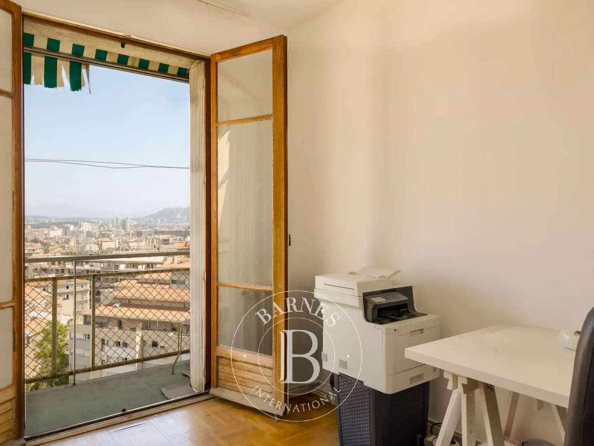 Apartment Marseille 6e
