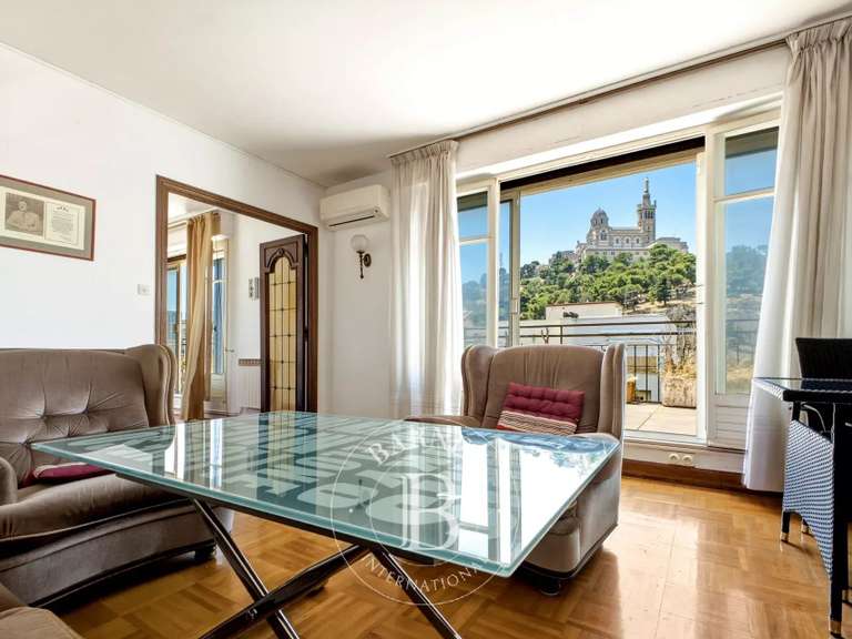 Apartment Marseille 6e - 3 bedrooms - 126m²
