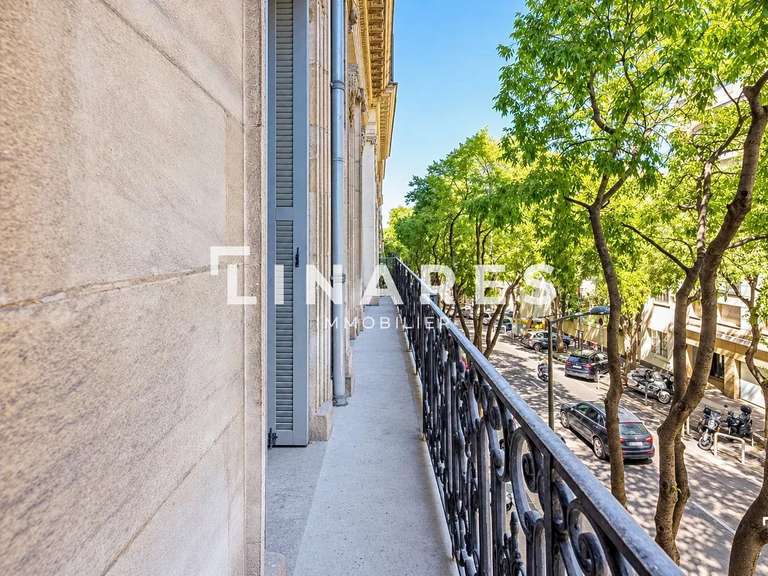 Appartement Marseille 6e - 2 chambres - 155m²