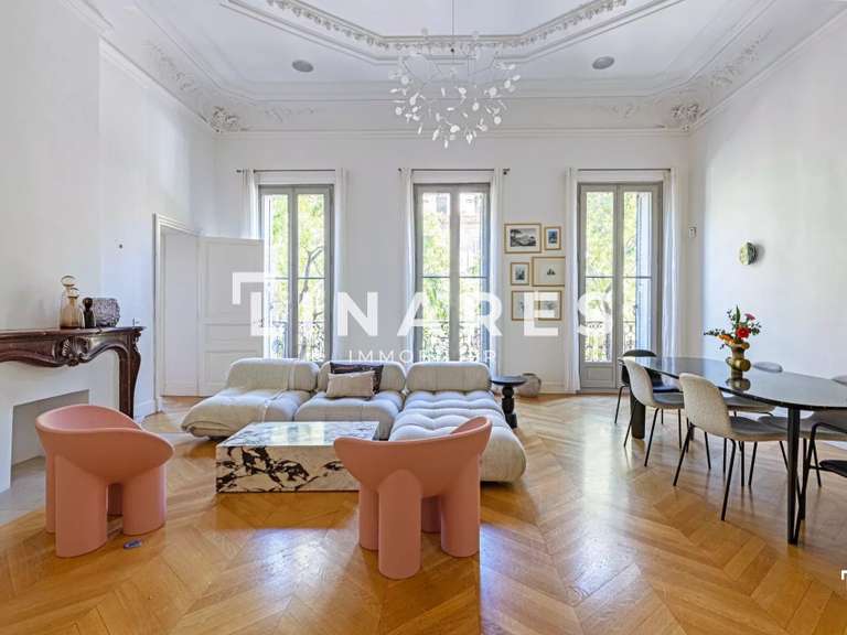 Appartement Marseille 6e - 2 chambres - 155m²
