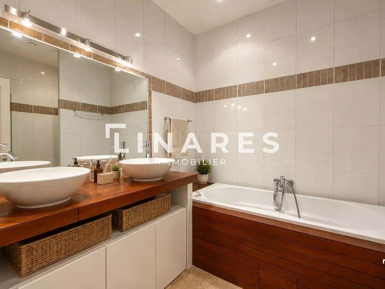 Appartement Marseille 6e - 3 chambres - 123m²
