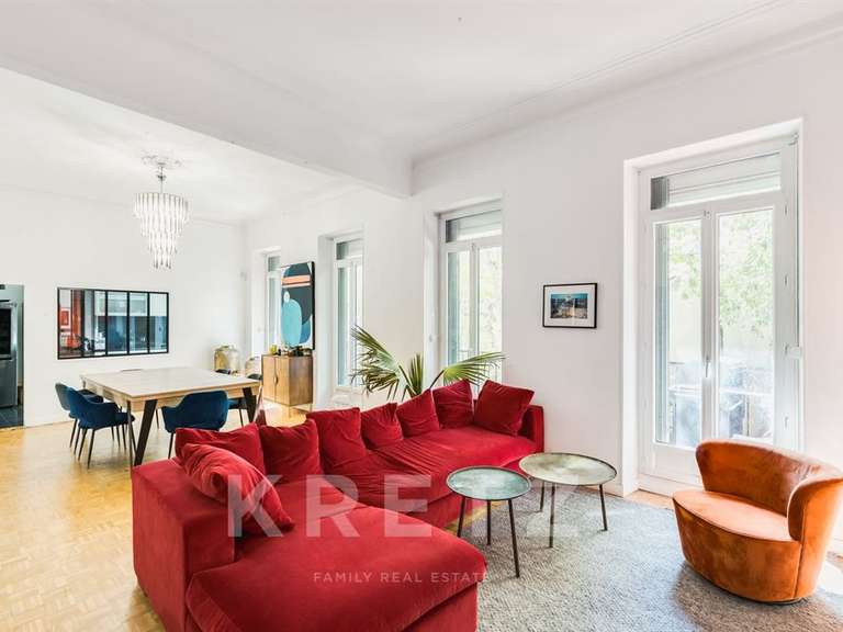 Appartement Marseille 6e - 2 chambres - 142m²