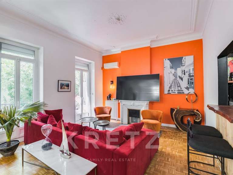 Appartement Marseille 6e - 2 chambres - 142m²