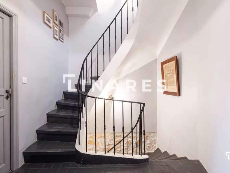 Maison Marseille 6e - 5 chambres - 119m²