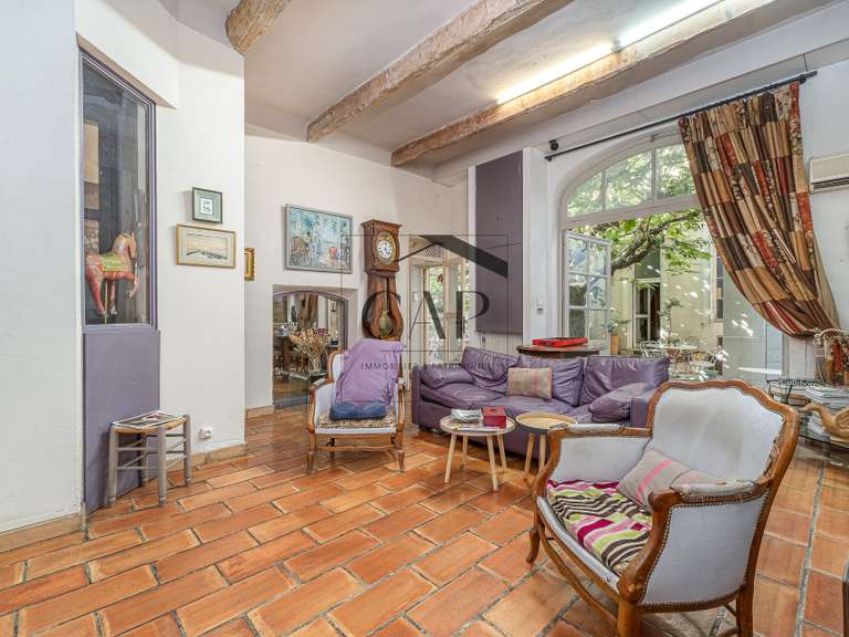 Maison Marseille 6e - 3 chambres - 176m²