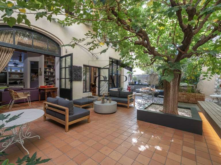 Maison Marseille 6e - 3 chambres - 176m²