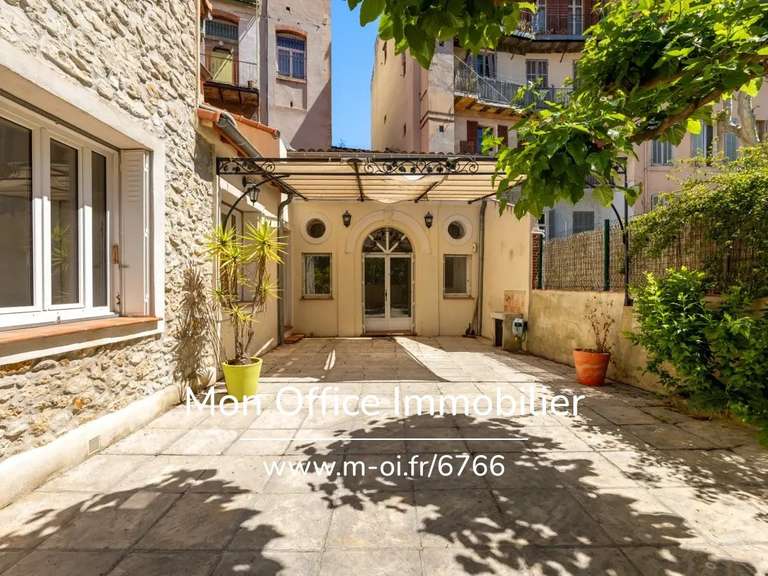 Maison Marseille 6e - 5 chambres - 210m²