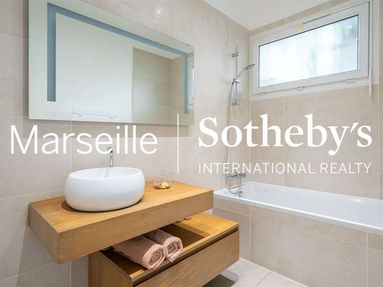 Appartement avec Vue sur mer Marseille 7e - 4 chambres - 173m²