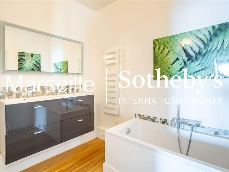 Apartment Marseille 7e - 2 bedrooms - 81m²