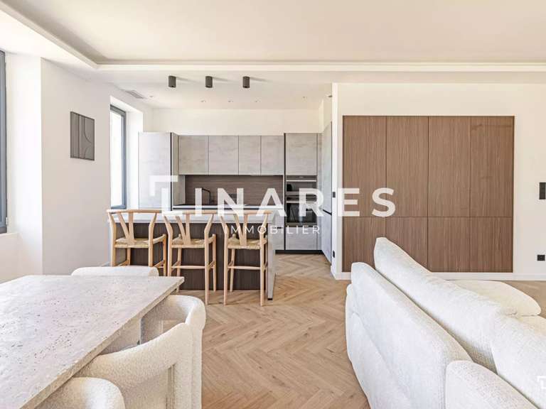 Appartement Marseille 7e - 2 chambres - 83m²