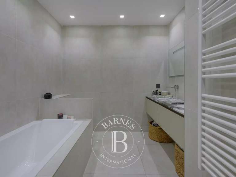 Appartement Marseille 7e - 3 chambres - 118m²