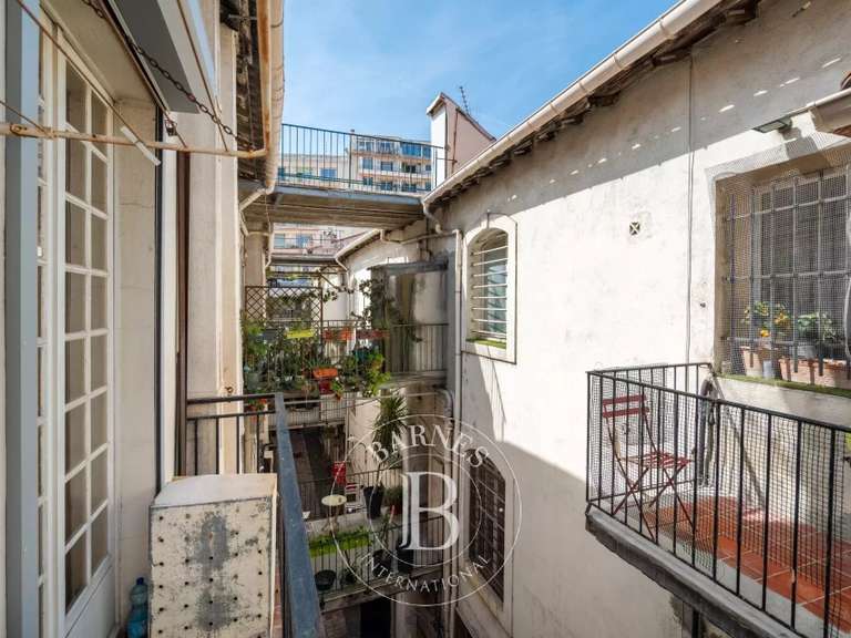 Appartement Marseille 7e - 3 chambres - 200m²