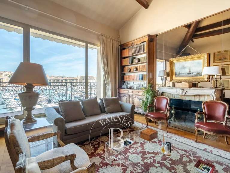 Apartment Marseille 7e - 3 bedrooms - 200m²