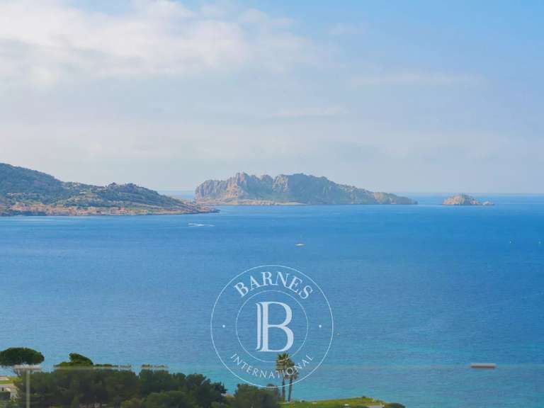 Appartement Marseille 7e - 2 chambres - 135m²