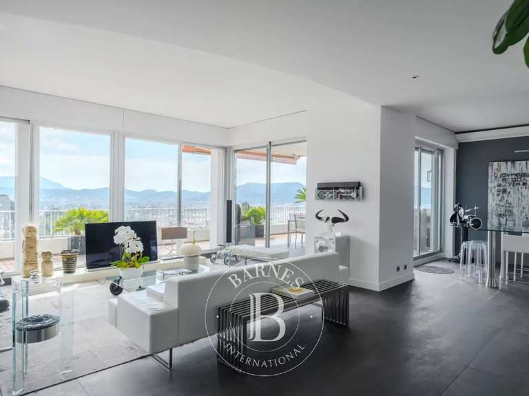 Appartement Marseille 7e - 2 chambres - 135m²