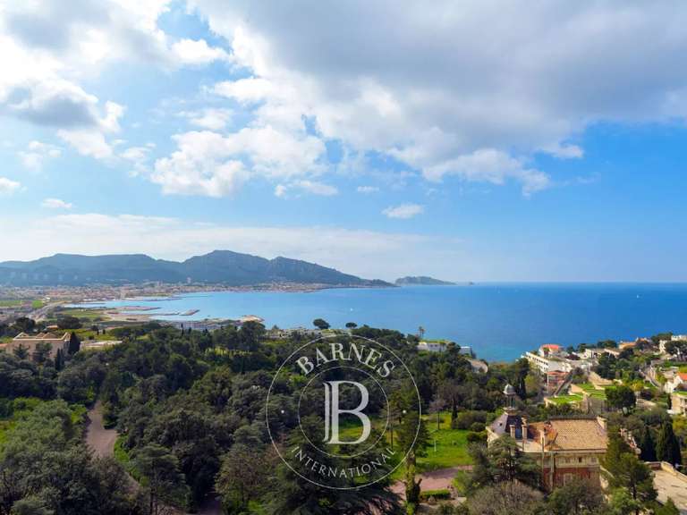 Appartement Marseille 7e - 2 chambres - 135m²