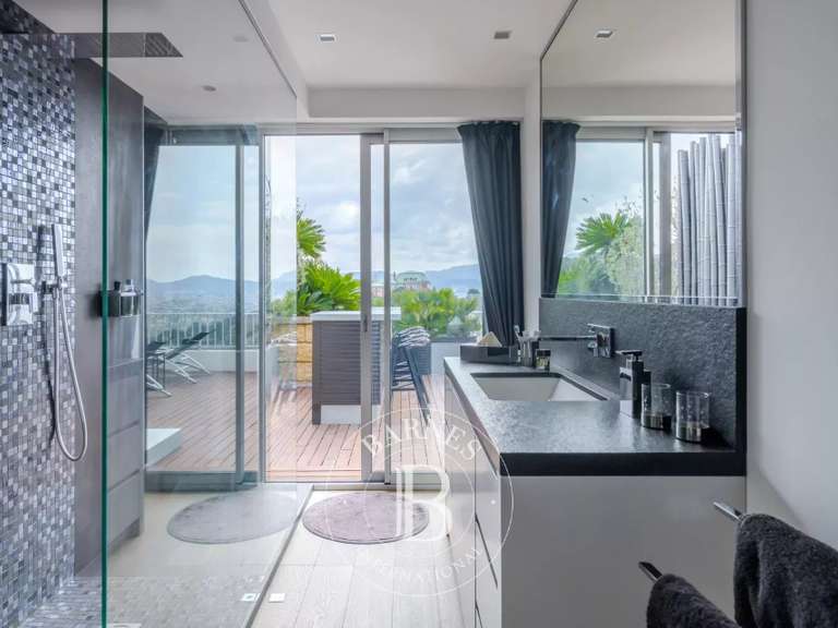 Appartement Marseille 7e - 2 chambres - 135m²