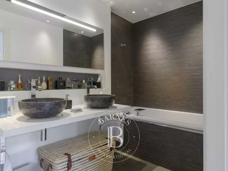 Appartement Marseille 7e - 2 chambres - 135m²