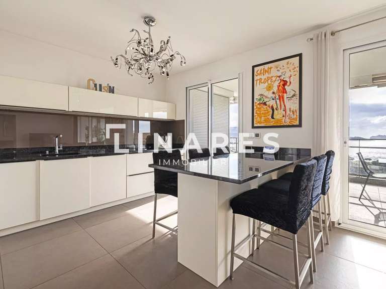 Appartement Marseille 7e - 3 chambres - 95m²