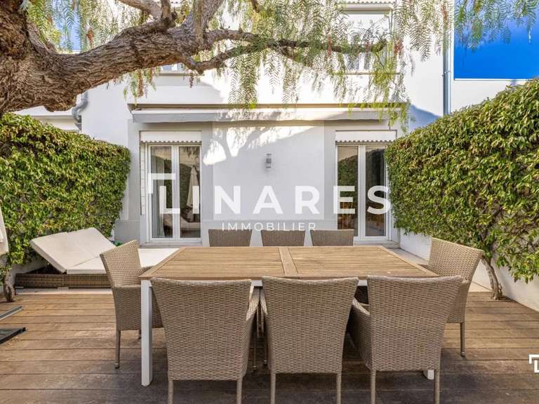 Appartement Marseille 7e - 2 chambres - 107m²