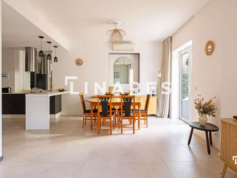 Apartment Marseille 7e - 2 bedrooms - 193m²