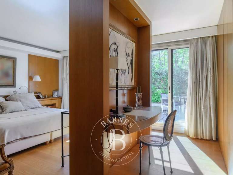 Appartement Marseille 7e - 1 chambre - 147m²
