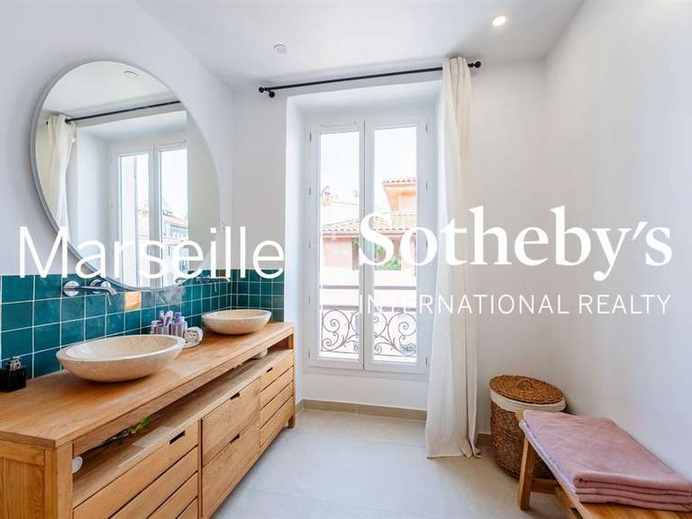 Appartement Marseille 7e - 3 chambres - 130m²