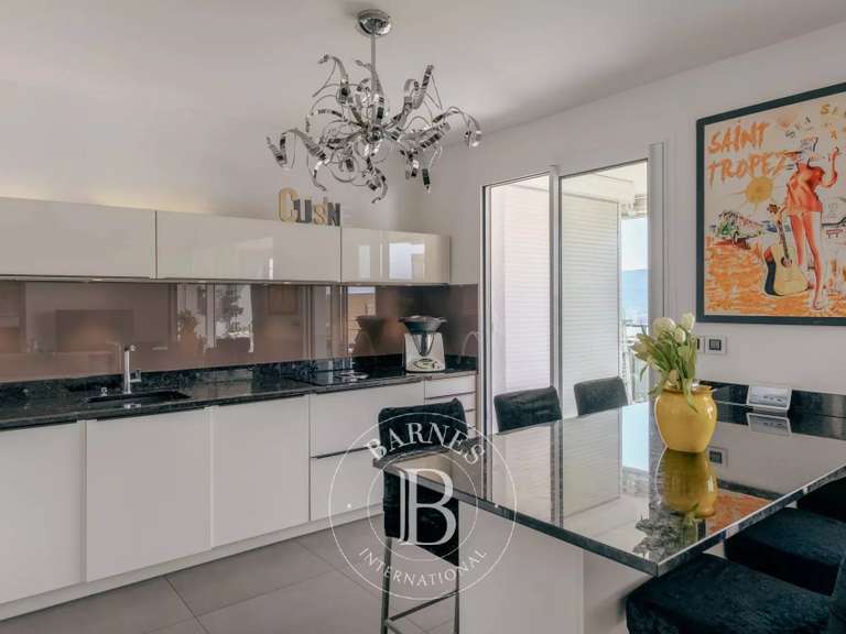 Apartment Marseille 7e - 2 bedrooms - 94m²