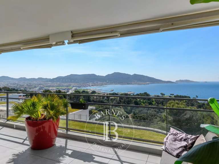 Apartment Marseille 7e - 2 bedrooms - 94m²