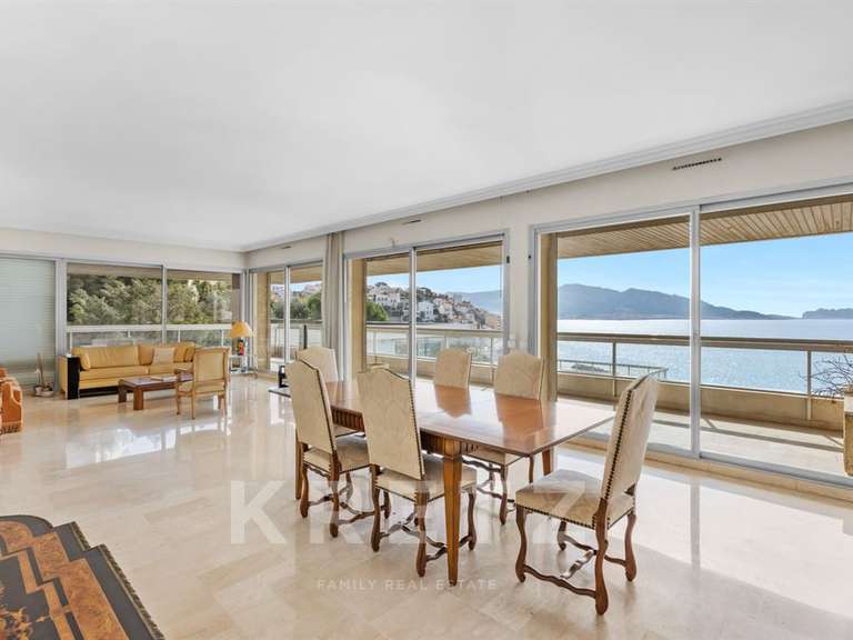Apartment with Sea view Marseille 7e - 4 bedrooms - 201m²