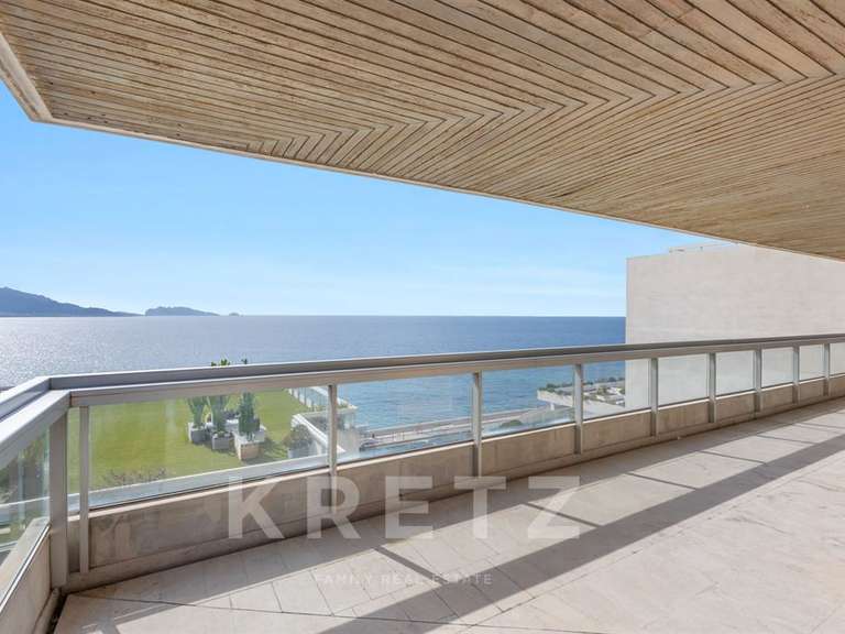 Apartment with Sea view Marseille 7e - 4 bedrooms - 201m²