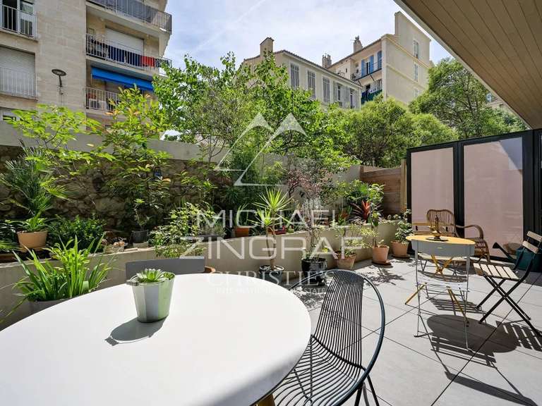 Appartement Marseille 7e - 2 chambres - 83m²
