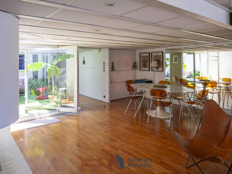 Appartement Marseille 7e - 2 chambres - 128m²